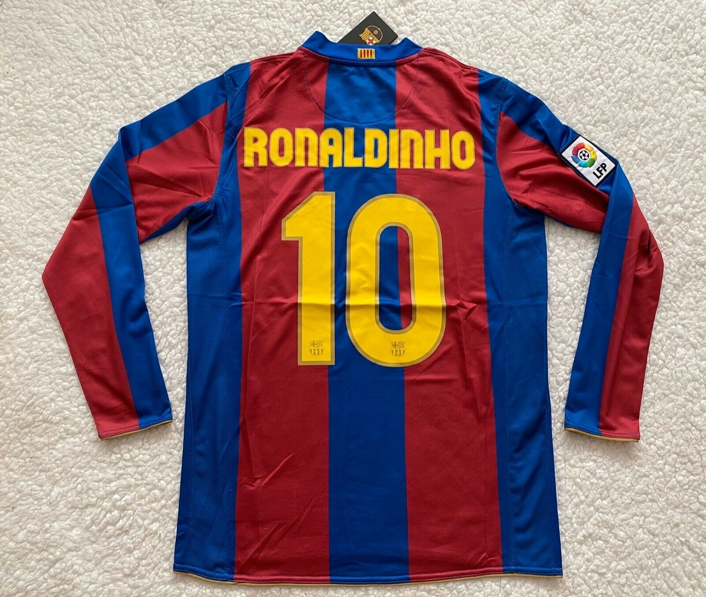 FC Barcelona Ronaldinho #10 La Liga 2007/08 Heimtrikot mit Patches - Langarm