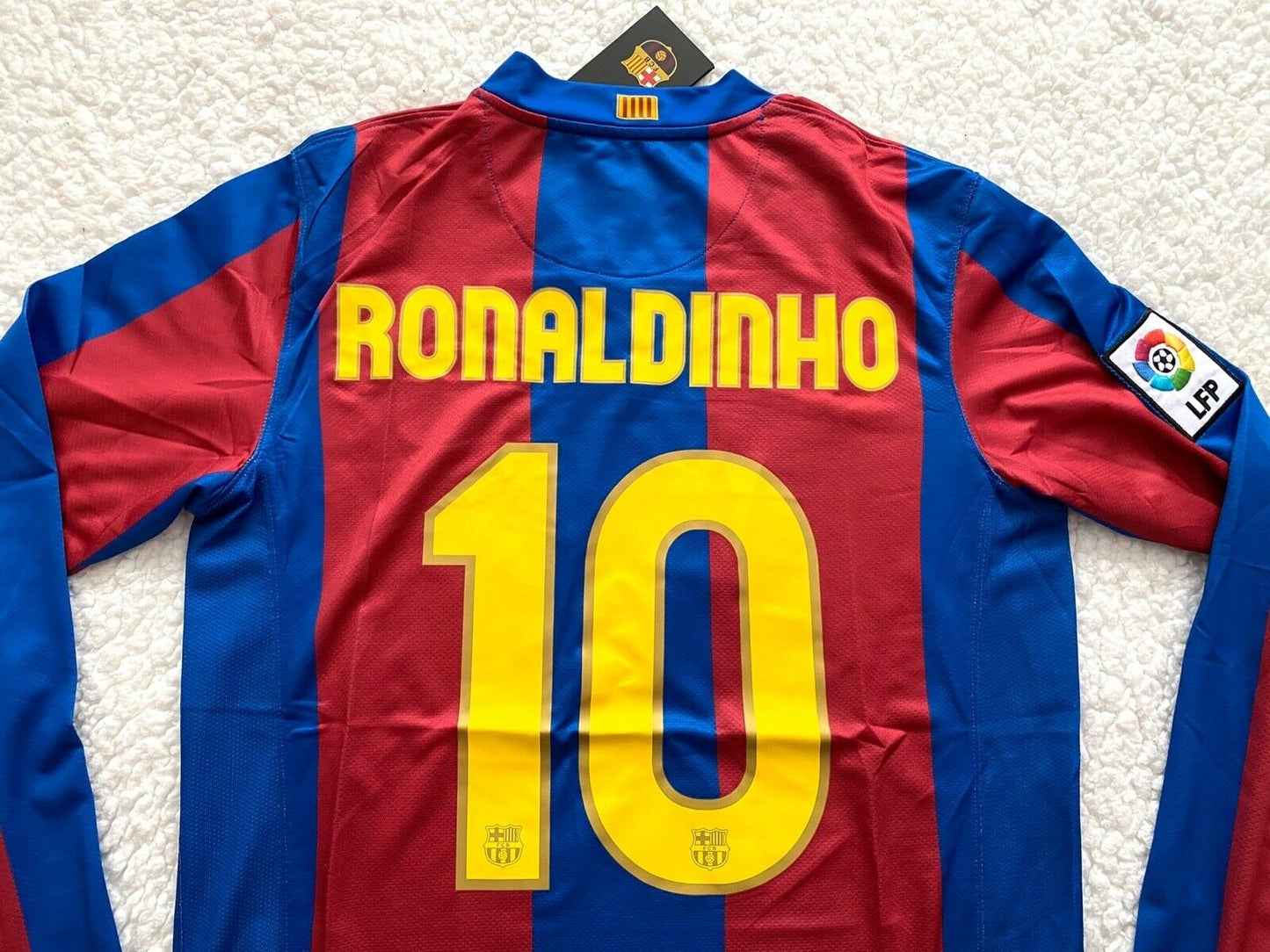 FC Barcelona Ronaldinho #10 La Liga 2007/08 Heimtrikot mit Patches - Langarm