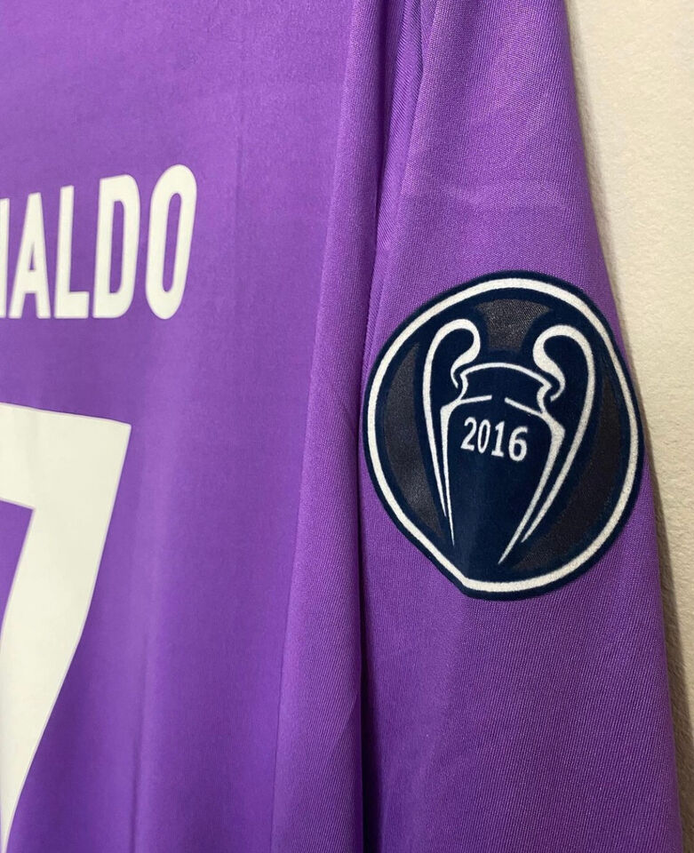 REAL MADRID 2017 Cristiano Ronaldo Champions League Finale Lila TRIKOT